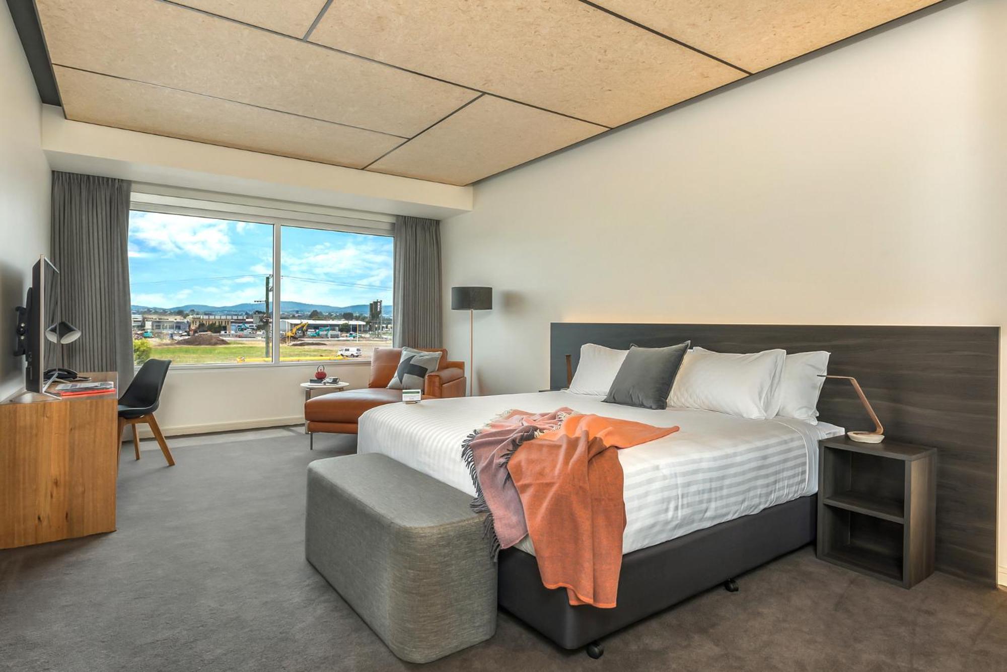 Hotel Peppers Silo Launceston Exteriér fotografie A room at the hotel