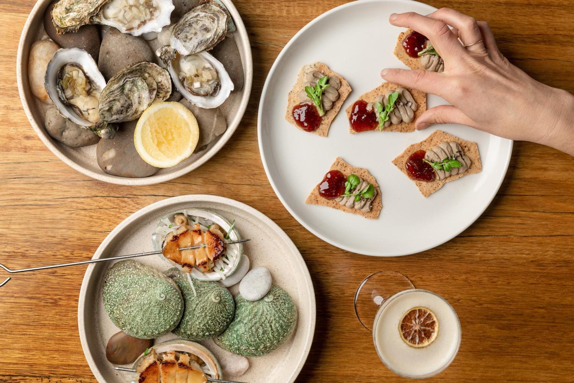 Hotel Peppers Silo Launceston Exteriér fotografie Oysters and other seafood