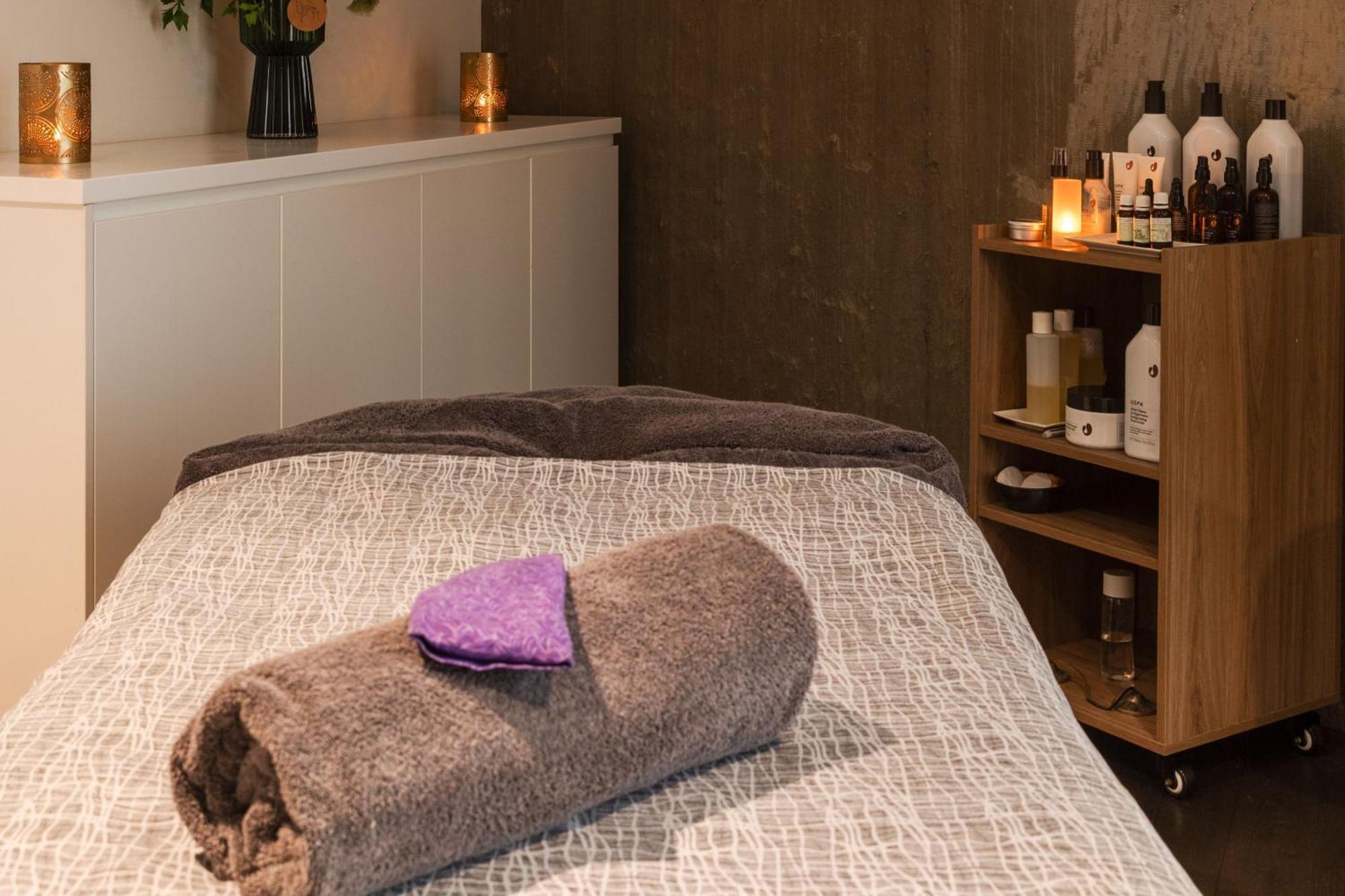 Hotel Peppers Silo Launceston Exteriér fotografie Massage table