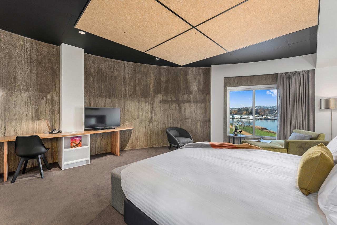 Hotel Peppers Silo Launceston Exteriér fotografie A room at the hotel