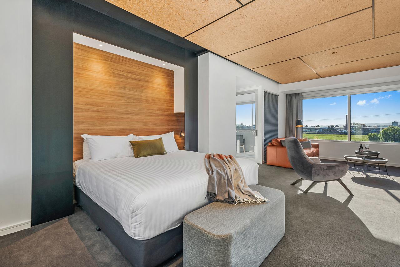 Hotel Peppers Silo Launceston Exteriér fotografie A suite at the hotel